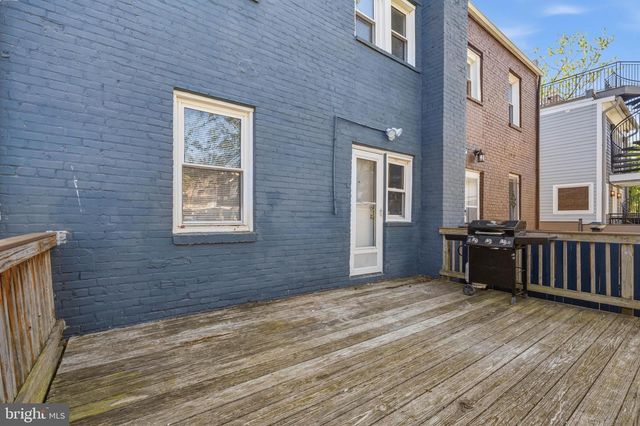 520 49TH ST NE, Washington, DC 20019