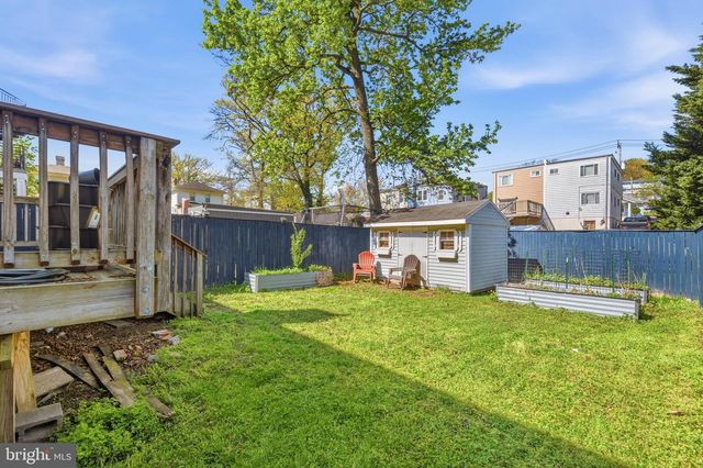 520 49TH ST NE, Washington, DC 20019