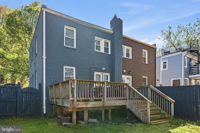 520 49TH ST NE, Washington, DC 20019