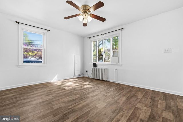520 49TH ST NE, Washington, DC 20019