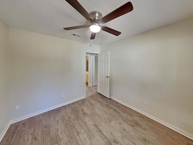 110 S Village Knoll Circle, Spring, TX 77381