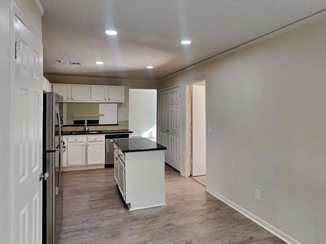 110 S Village Knoll Circle, Spring, TX 77381