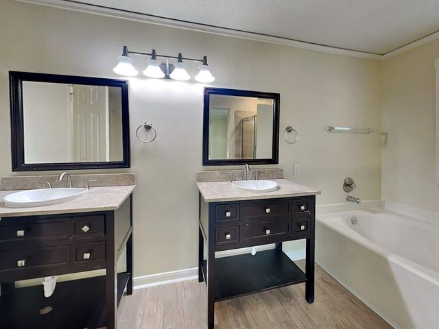 110 S Village Knoll Circle, Spring, TX 77381