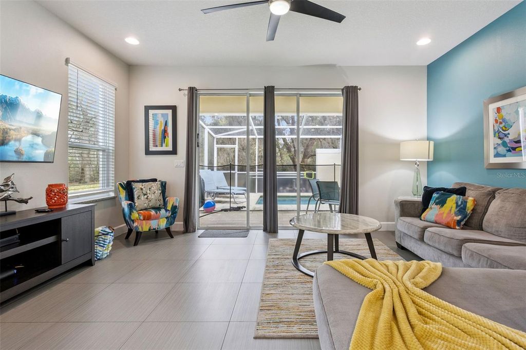 Image 13 of property listing at 1530 RETREAT CIRCLE, Clermont, FL 34714