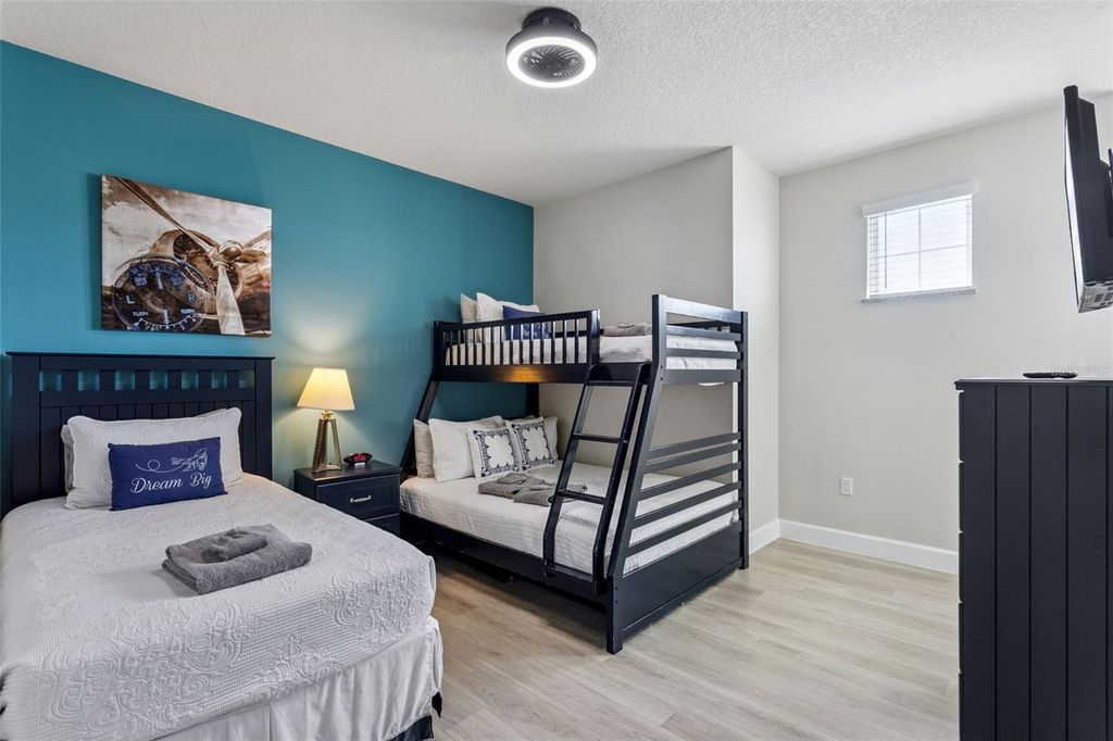 Image 28 of property listing at 1530 RETREAT CIRCLE, Clermont, FL 34714