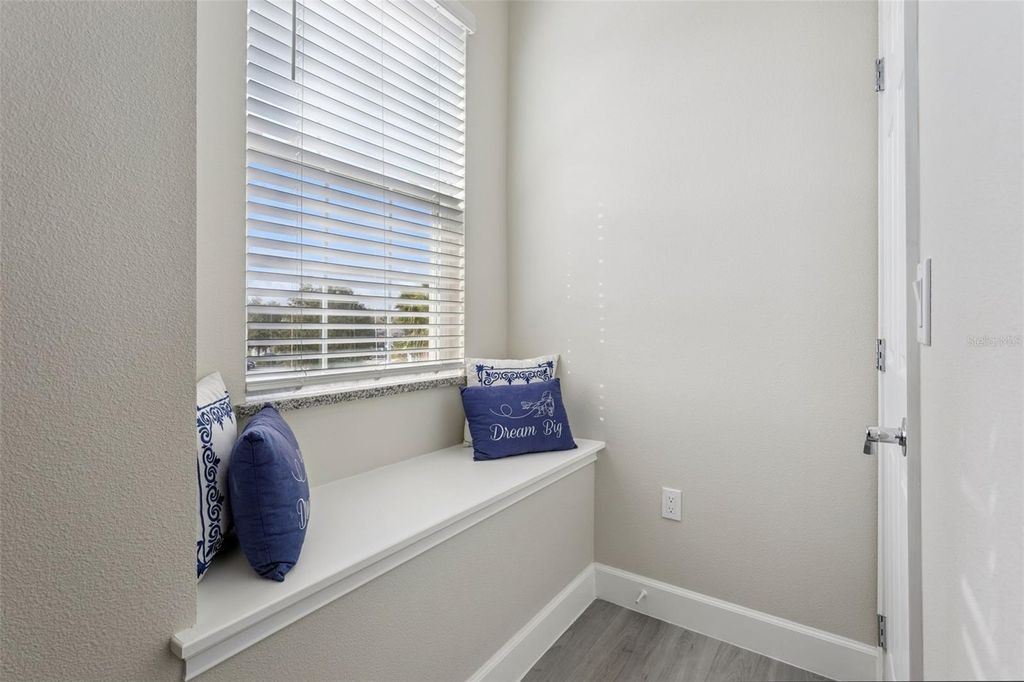 Image 31 of property listing at 1530 RETREAT CIRCLE, Clermont, FL 34714