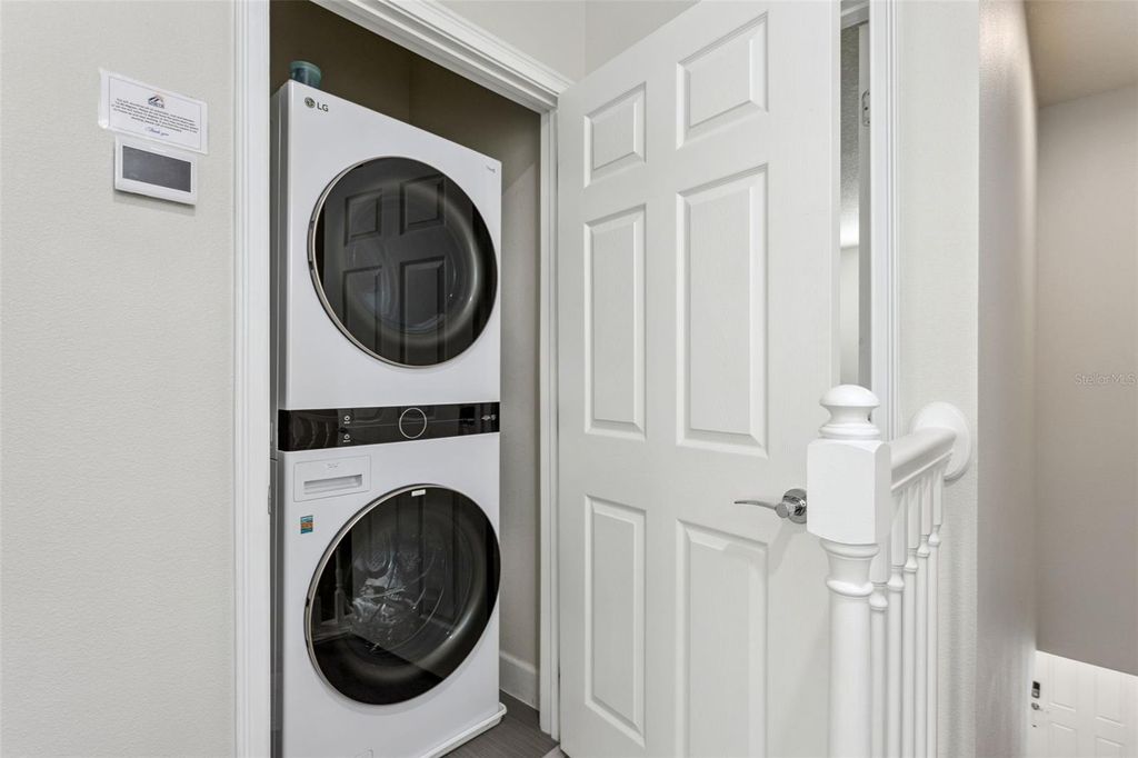 Image 33 of property listing at 1530 RETREAT CIRCLE, Clermont, FL 34714