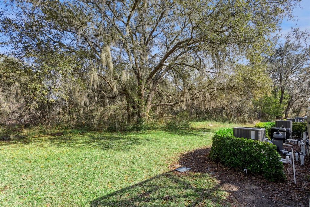 Image 39 of property listing at 1530 RETREAT CIRCLE, Clermont, FL 34714