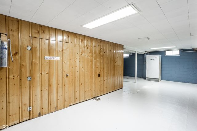 67 N 15th Avenue, Beech Grove, IN 46107