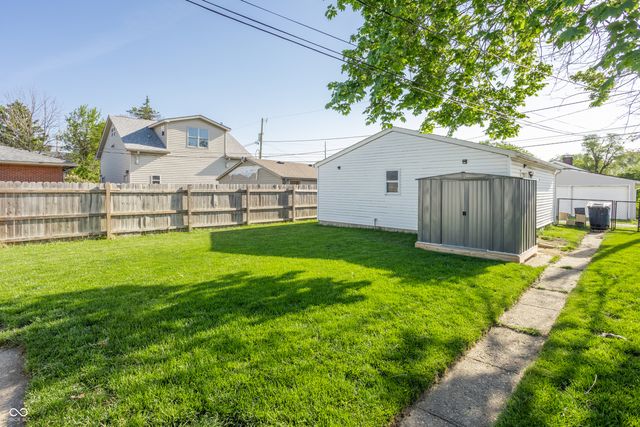 67 N 15th Avenue, Beech Grove, IN 46107