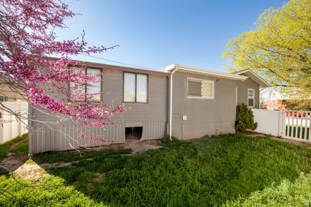 2137 W 6200 S, Taylorsville, UT 84129