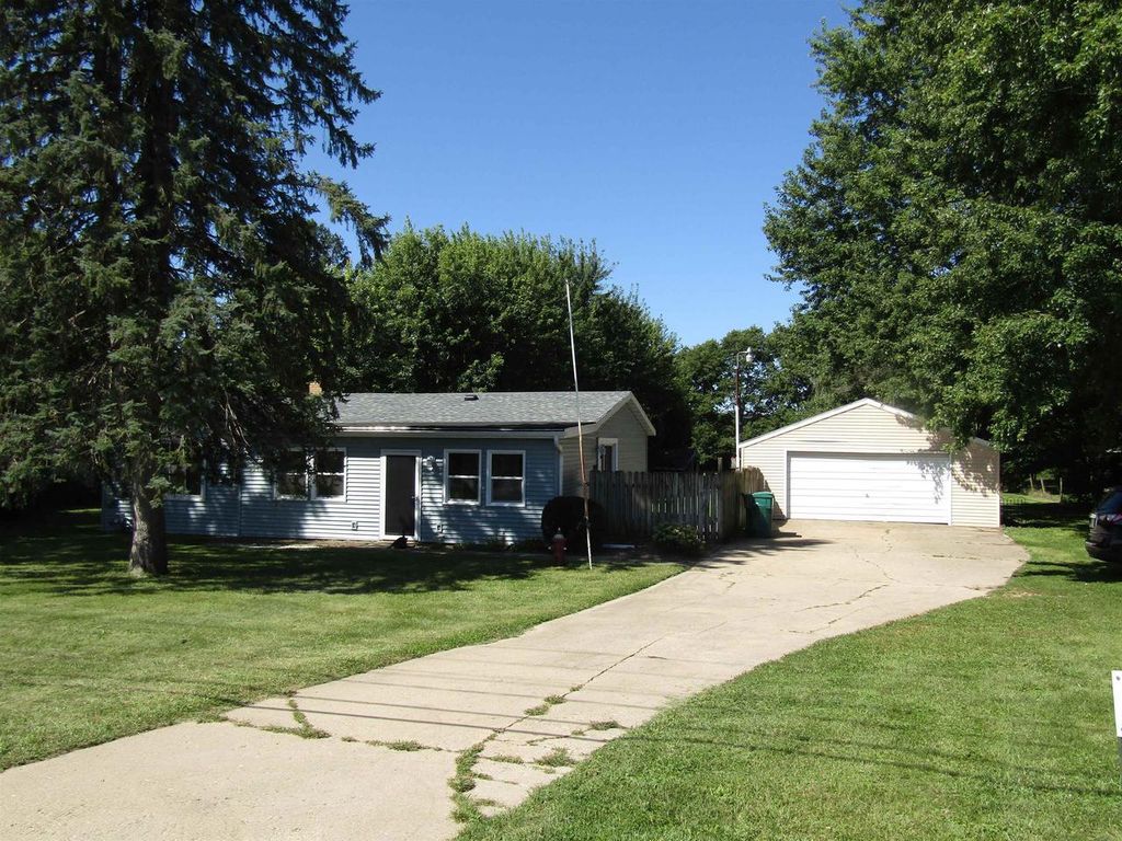 5910 S County Rd D Road, Beloit, WI 53511