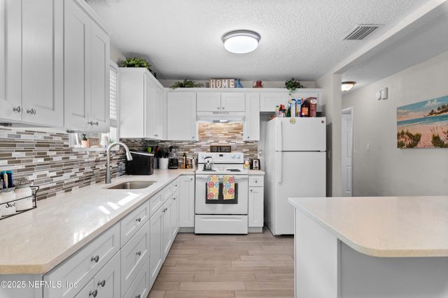 5822 TROUT RIVER Boulevard, Jacksonville, FL 32219