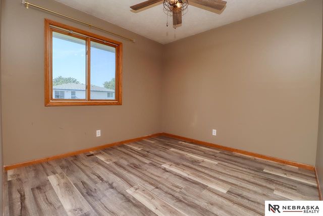 1541 SW Lacey Lane, Lincoln, NE 68522