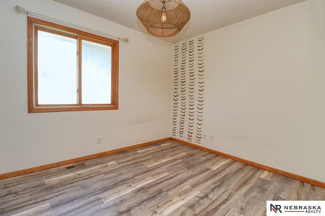 1541 SW Lacey Lane, Lincoln, NE 68522