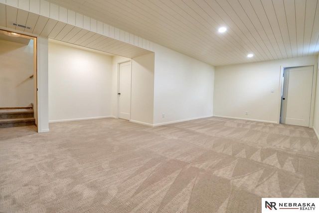 1541 SW Lacey Lane, Lincoln, NE 68522