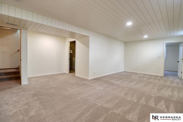 1541 SW Lacey Lane, Lincoln, NE 68522