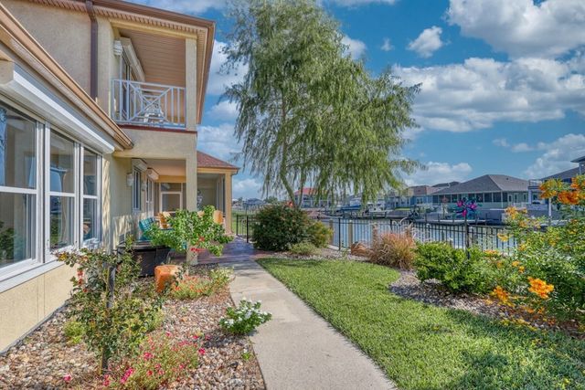 411 Porpoise Dr, Aransas Pass, TX 78336