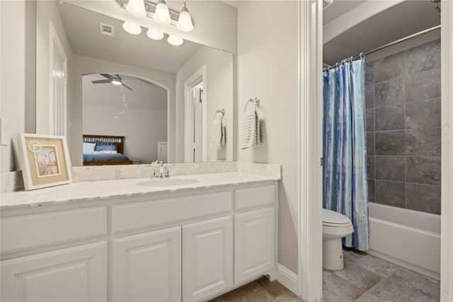 7124 Comal Drive, Irving, TX 75039