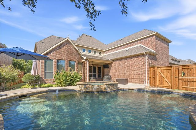 7124 Comal Drive, Irving, TX 75039