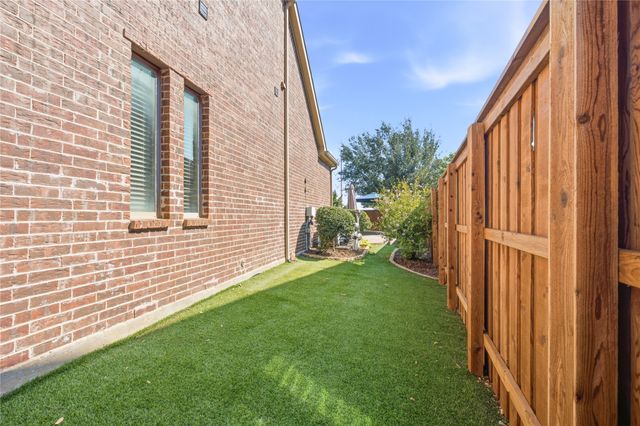 7124 Comal Drive, Irving, TX 75039