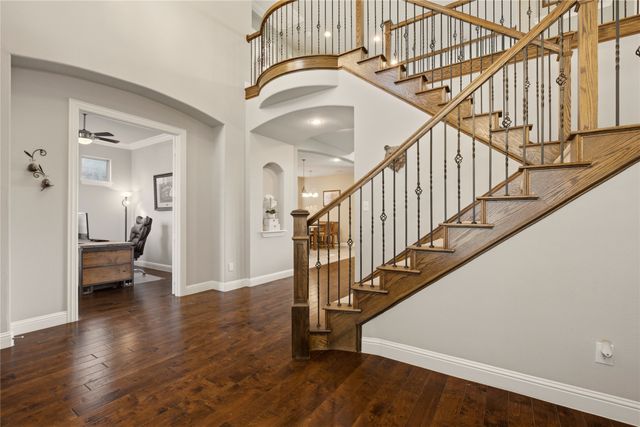 7124 Comal Drive, Irving, TX 75039