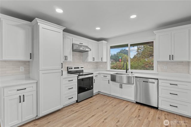 1103 E 64th Street, Tacoma, WA 98404