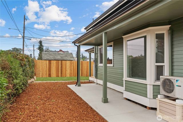 1103 E 64th Street, Tacoma, WA 98404