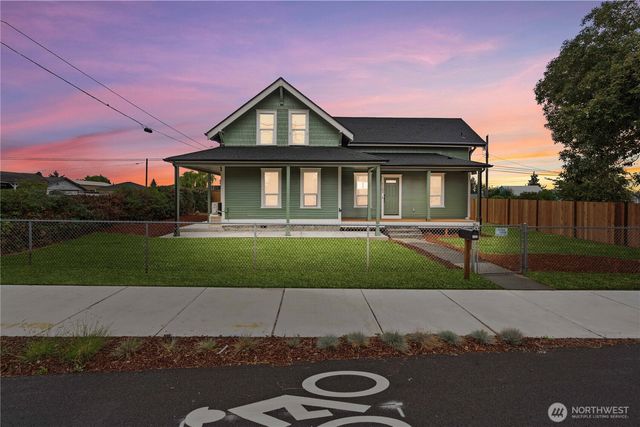 1103 E 64th Street, Tacoma, WA 98404