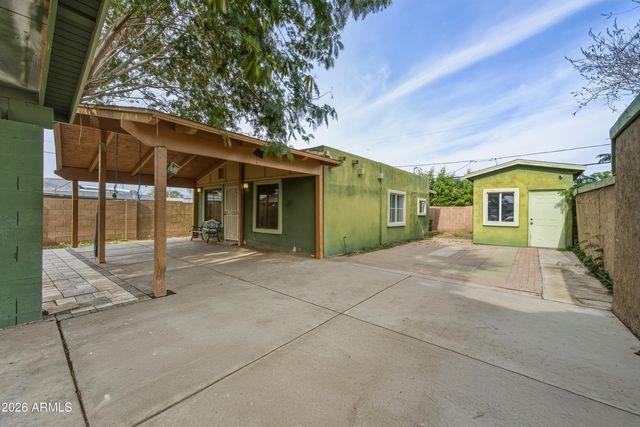 2726 W TAYLOR Street, Phoenix, AZ 85009