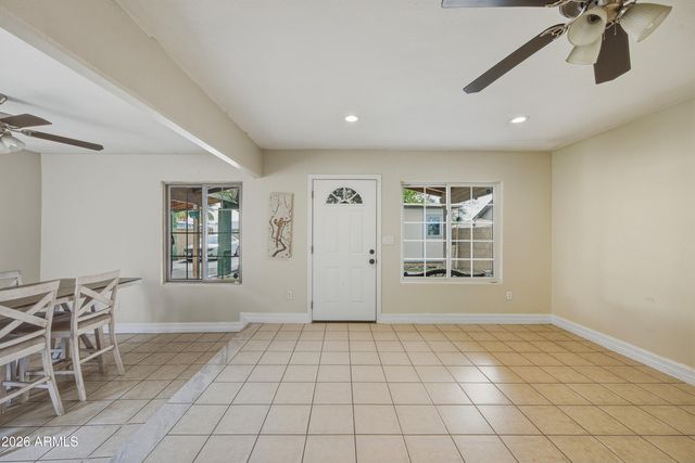 2726 W TAYLOR Street, Phoenix, AZ 85009