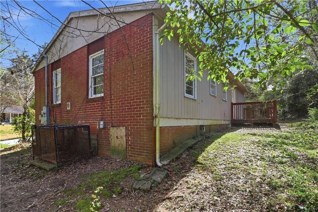 876 Bolton NW Place, Atlanta, GA 30331