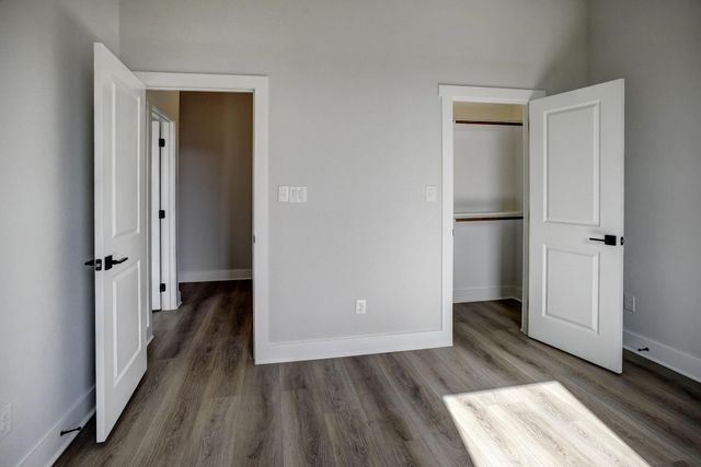 146 Waimanalo LN, Bastrop, TX 78602