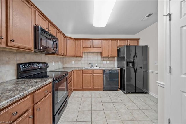 119 BRAE RIDGE Lane, King, NC 27021