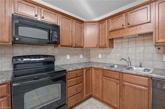 119 BRAE RIDGE Lane, King, NC 27021