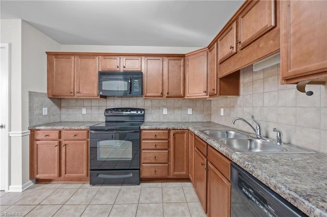 119 BRAE RIDGE Lane, King, NC 27021