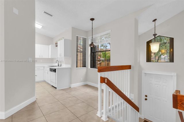 15563 N Miami Lakeway N, Miami Lakes, FL 33014