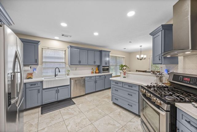6527 Harcourt Bridge Drive, Houston, TX 77084