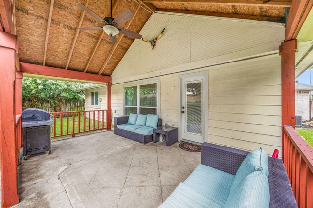 6527 Harcourt Bridge Drive, Houston, TX 77084