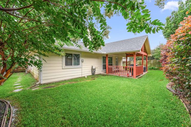 6527 Harcourt Bridge Drive, Houston, TX 77084