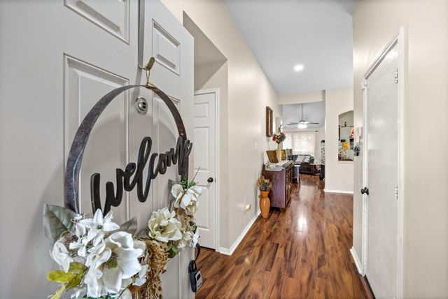 6527 Harcourt Bridge Drive, Houston, TX 77084