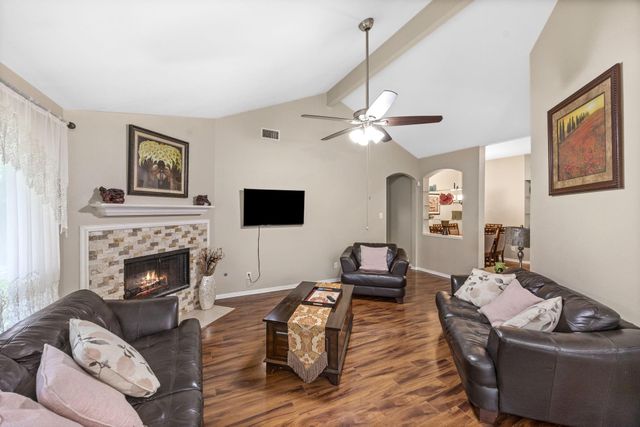 6527 Harcourt Bridge Drive, Houston, TX 77084
