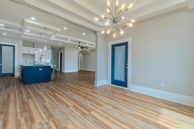 7921 Kanis Oaks Dr, Little Rock, AR 72204