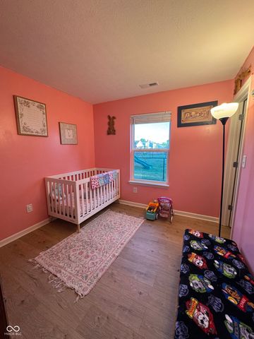 155 Thistlewood Drive, Greenfield, IN 46140