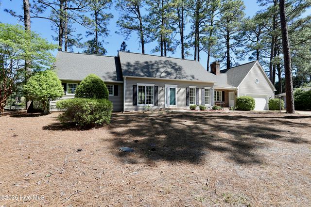 20 Baltusrol Lane, Pinehurst, NC 28374