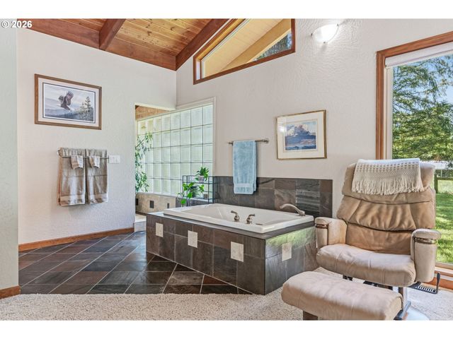 117 RIVER Ln, Toledo, WA 98591