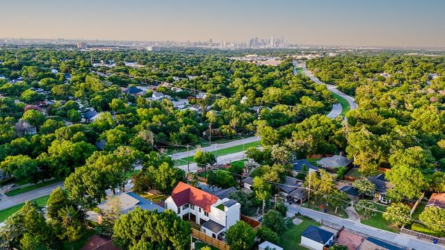 3106 W Jefferson Boulevard, Dallas, TX 75211
