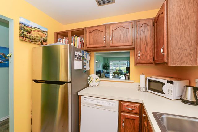 3 Lake Vista Trail 106, Port St Lucie, FL 34952