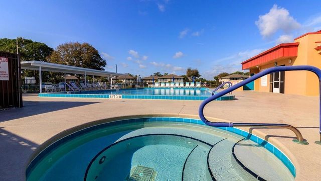 3 Lake Vista Trail 106, Port St Lucie, FL 34952