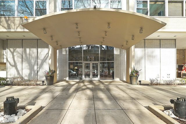 336 W Wellington Avenue 1203, Chicago, IL 60657